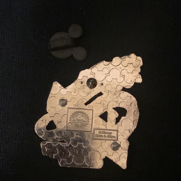 I Conquered Rock N Roller Coaster Aerosmith pin - Picture 3 of 4